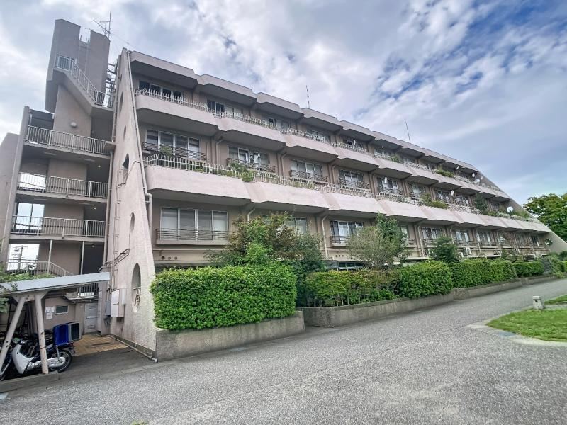 3LDK apartment in Kanazawa, Ishikawa - Photo 1
