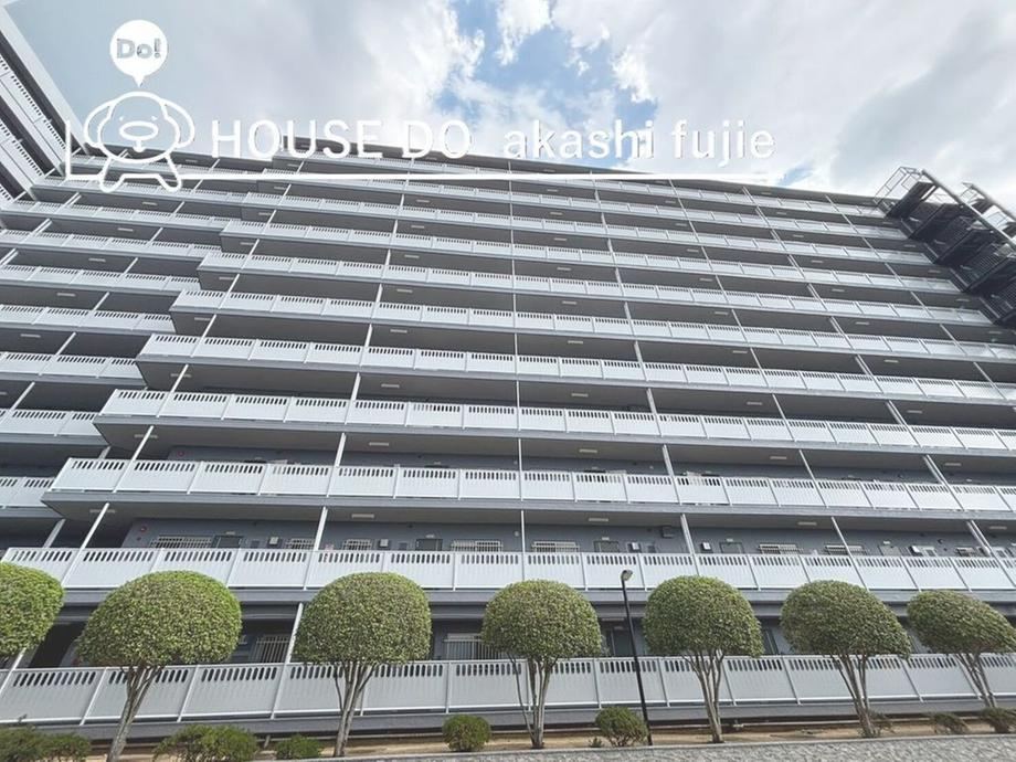 3LDK+S apartment in Akashi, Hyogo - Photo 1