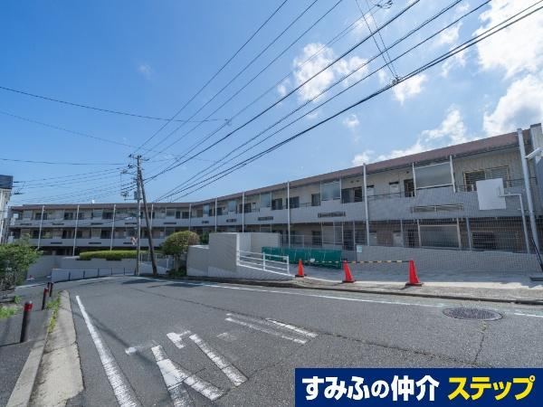 3LDK apartment in Minami Ward, Yokohama, Kanagawa - Photo 1