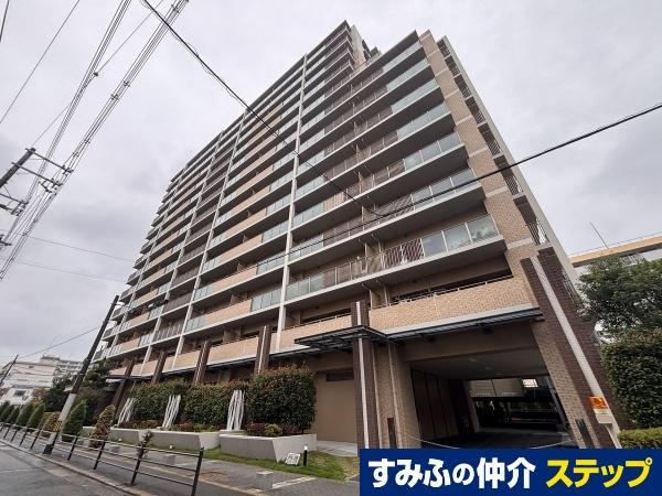 3LDK apartment in Joto Ward, Osaka - Photo 1