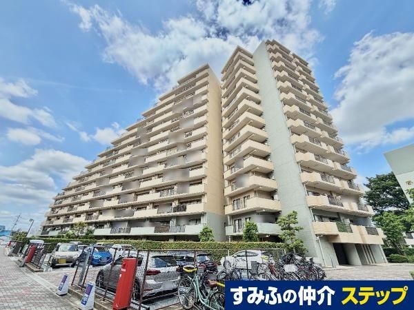 3LDK apartment in Soka, Saitama - Photo 1