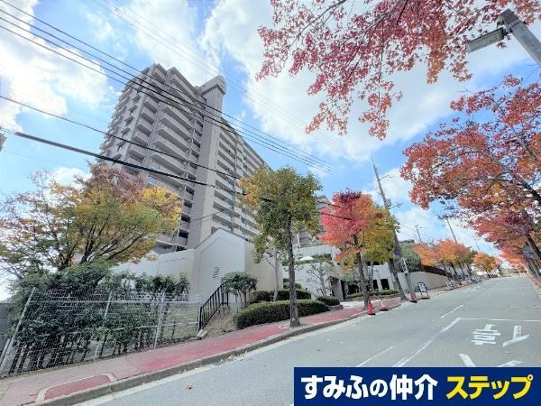 4LDK apartment in Takarazuka, Hyogo - Photo 1