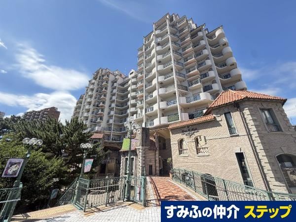 3LDK apartment in Takarazuka, Hyogo - Photo 1