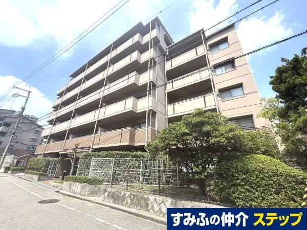 3LDK apartment in Takarazuka, Hyogo - Photo 1