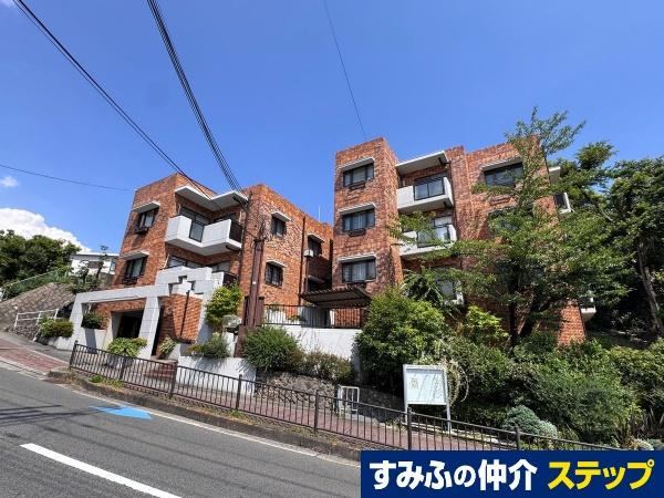 4LDK apartment in Ikeda, Osaka - Photo 1
