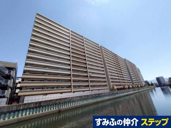 3LDK apartment in Tsurumi Ward, Osaka - Photo 1