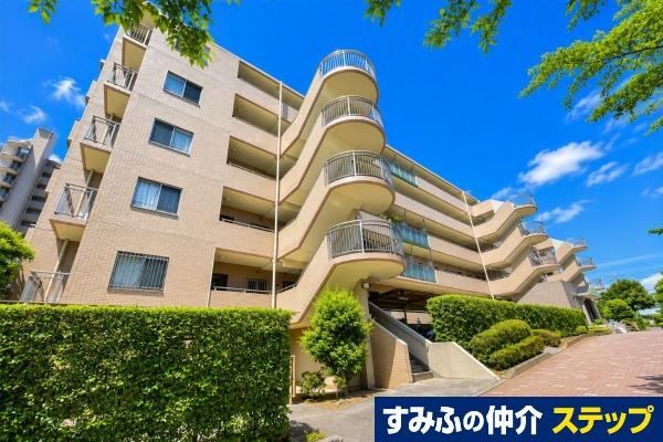 3LDK apartment in Tsuzuki Ward, Yokohama, Kanagawa - Photo 1