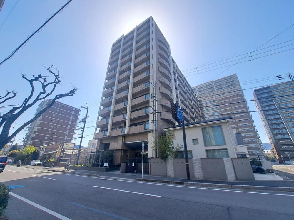 4LDK apartment in Otsu, Shiga - Photo 1