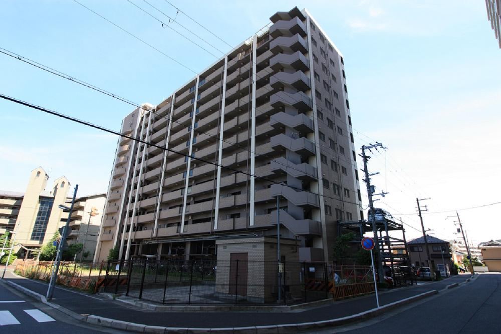4LDK apartment in Otsu, Shiga - Photo 1