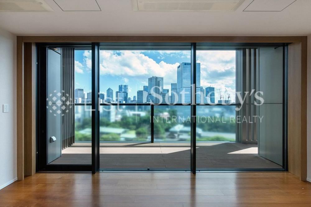 2LDK apartment in Chiyoda Ward, Tokyo - Photo 1