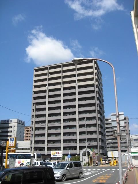 4LDK apartment in Fukuyama, Hiroshima - Photo 1