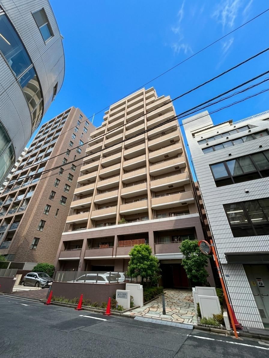 1LDK apartment in Shibuya Ward, Tokyo - Photo 1