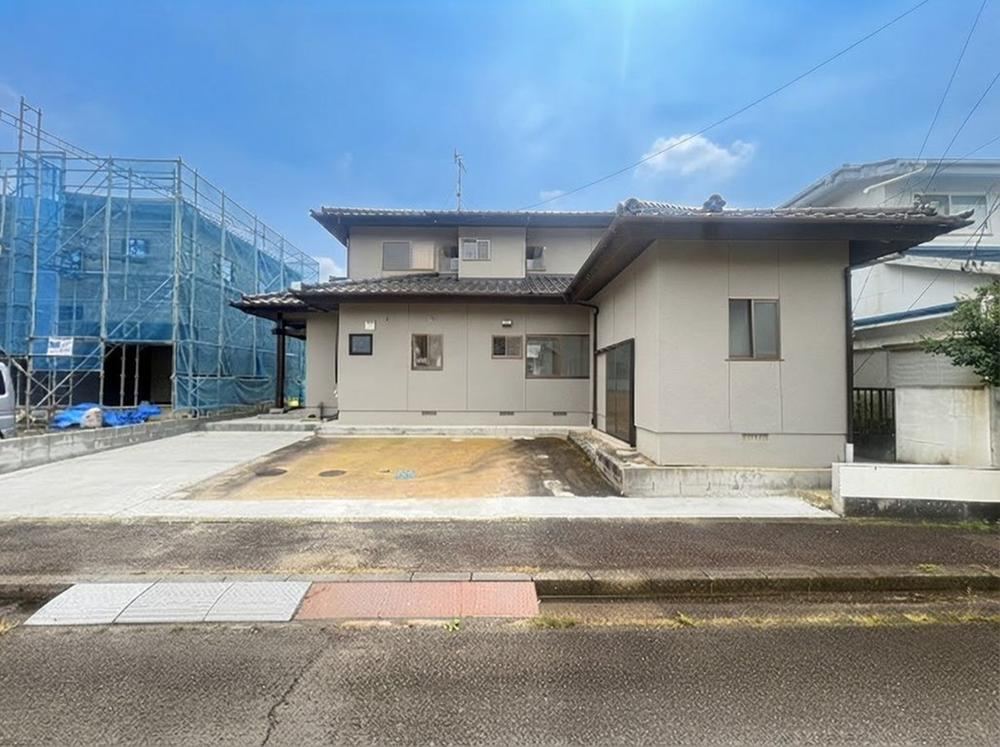 5LDK house in Izumi Ward, Sendai, Miyagi - Photo 1