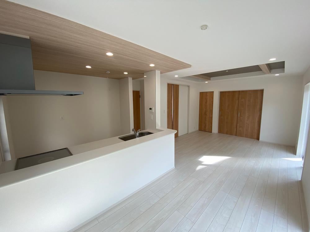 4LDK house in Nishinomiya, Hyogo - Photo 1