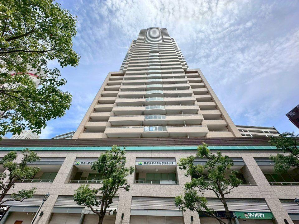 2LDK apartment in Chuo Ward, Kobe, Hyogo - Photo 1