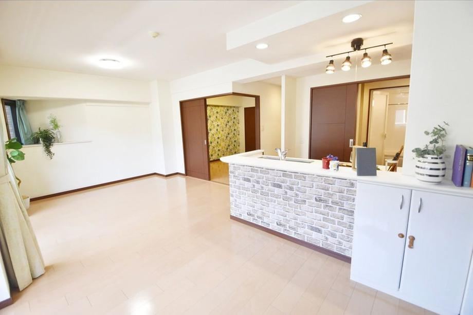 3LDK apartment in Naka Ward, Okayama - Photo 1