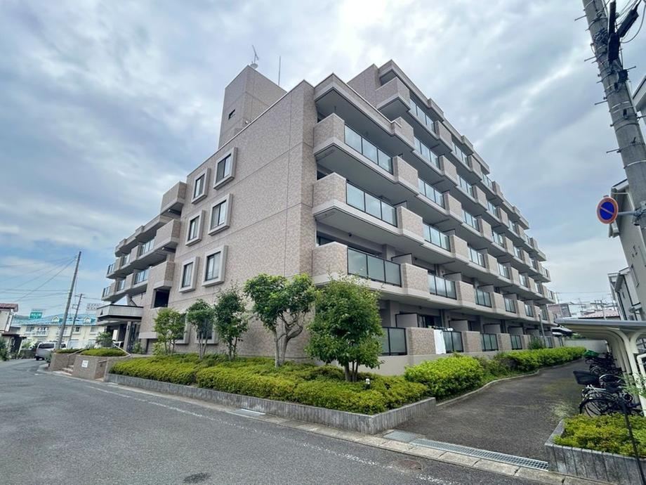 2LDK apartment in Shiogama, Miyagi - Photo 1