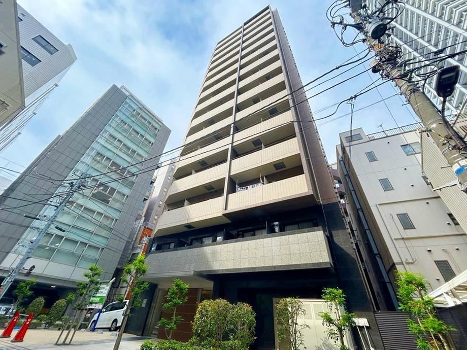 2LDK apartment in Minato Ward, Tokyo - Photo 1