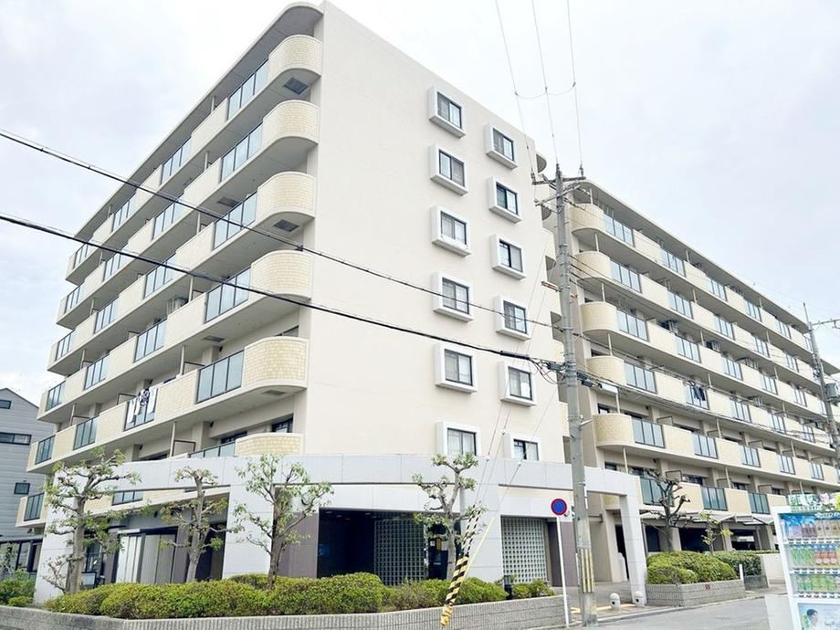 3LDK apartment in Fushimi Ward, Kyoto - Photo 1