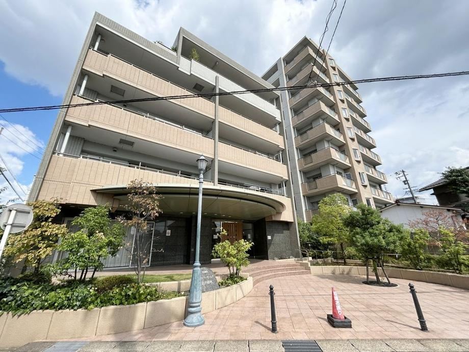 3LDK apartment in Nishi Ward, Nagoya, Aichi - Photo 1