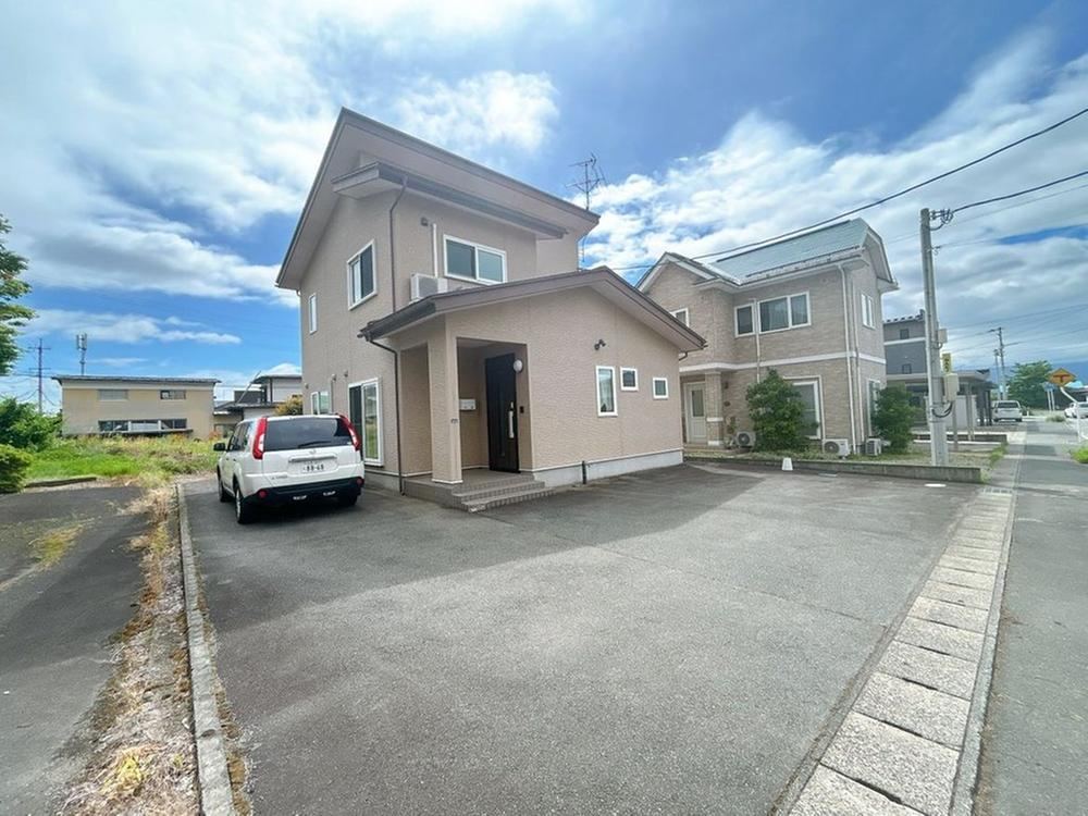 3LDK house in Higashine, Yamagata - Photo 1