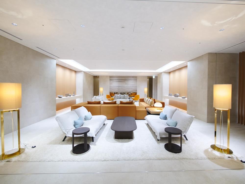 1LDK apartment in Minato Ward, Tokyo - Photo 1