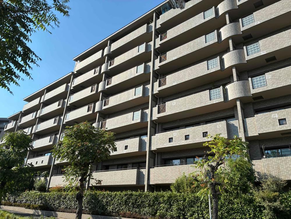 3LDK apartment in Suita, Osaka - Photo 1