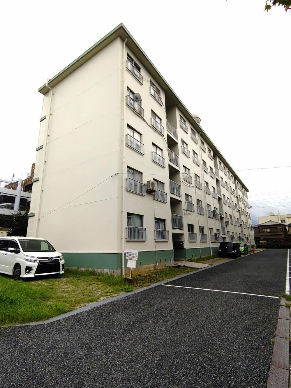 3DK apartment in Kishiwada, Osaka - Photo 1