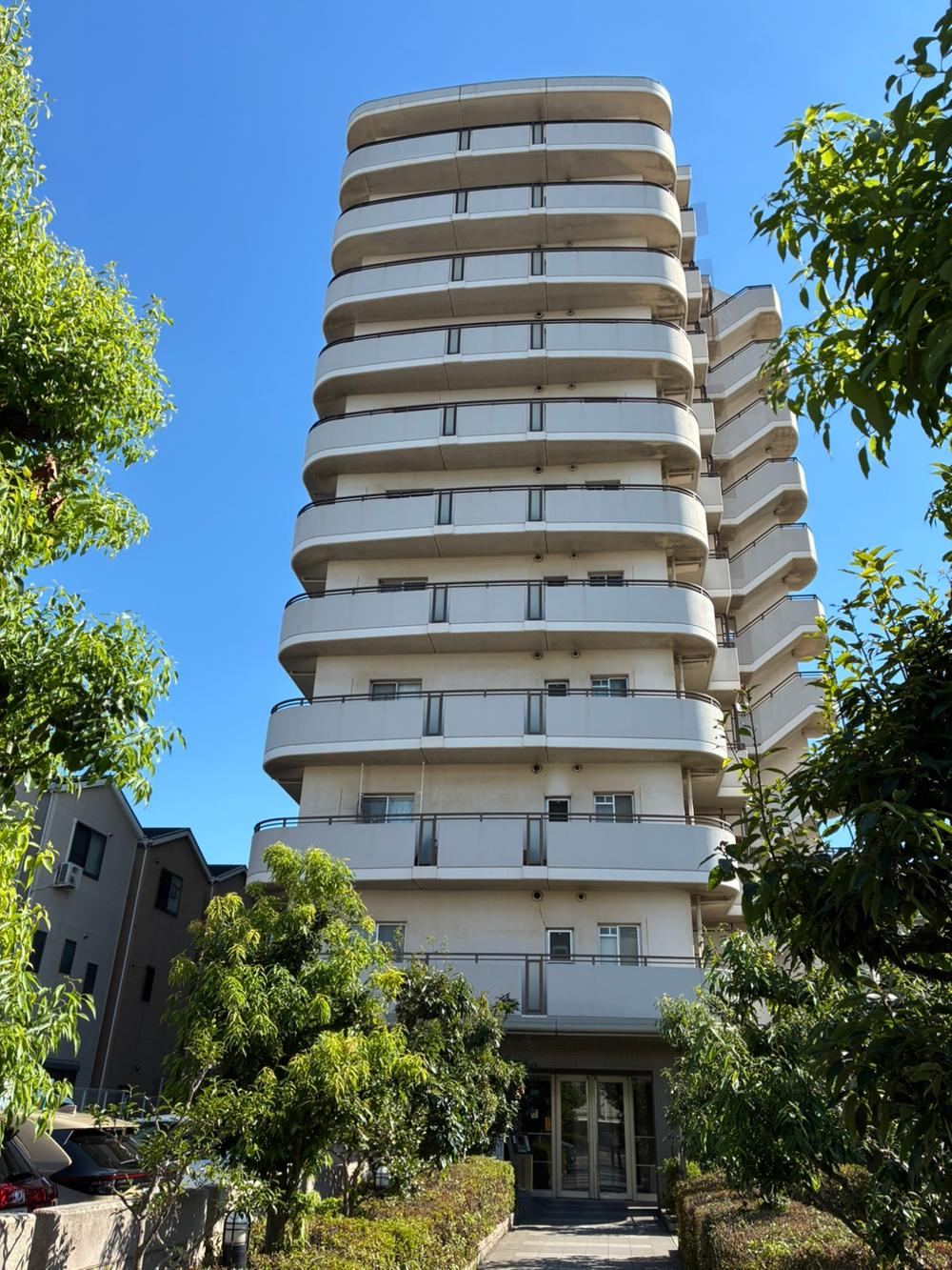 3LDK apartment in Suminoe Ward, Osaka - Photo 1