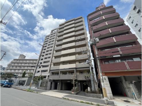 3LDK apartment in Nishi Ward, Osaka - Photo 1