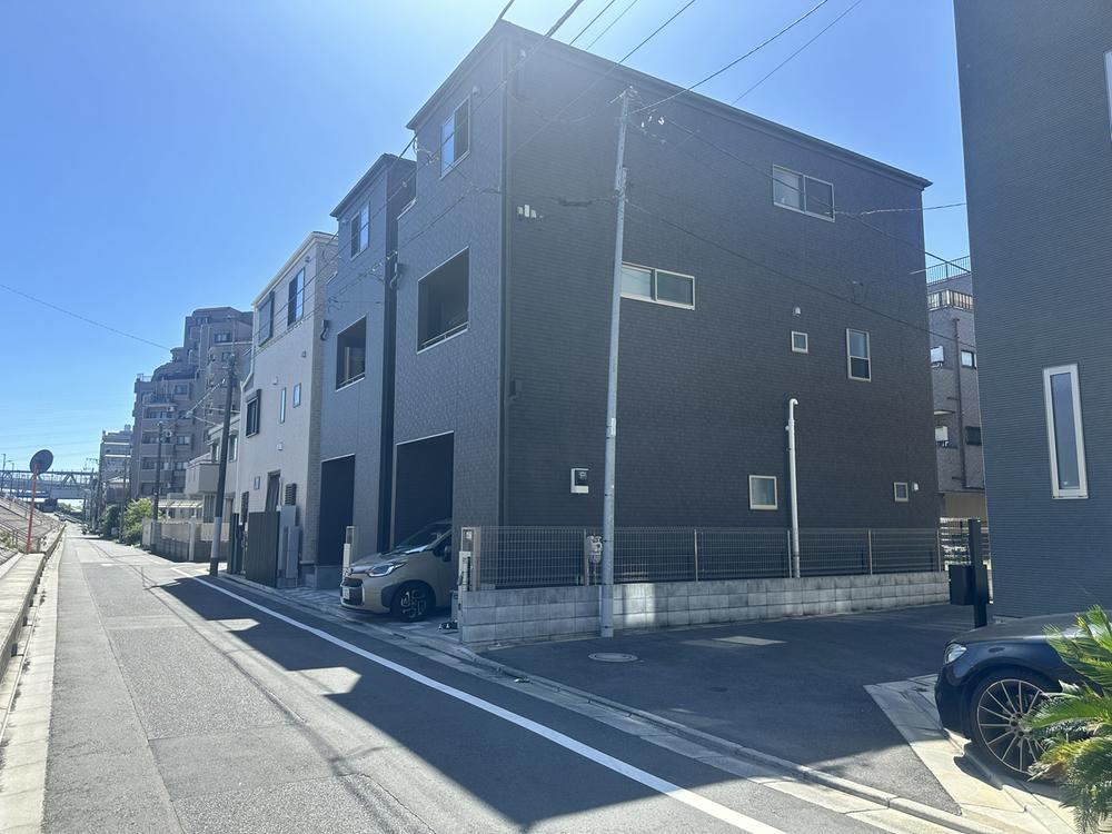 3LDK+S house in Koto Ward, Tokyo - Photo 1