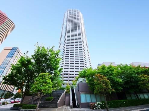 2LDK+S apartment in Shinjuku Ward, Tokyo - Photo 1