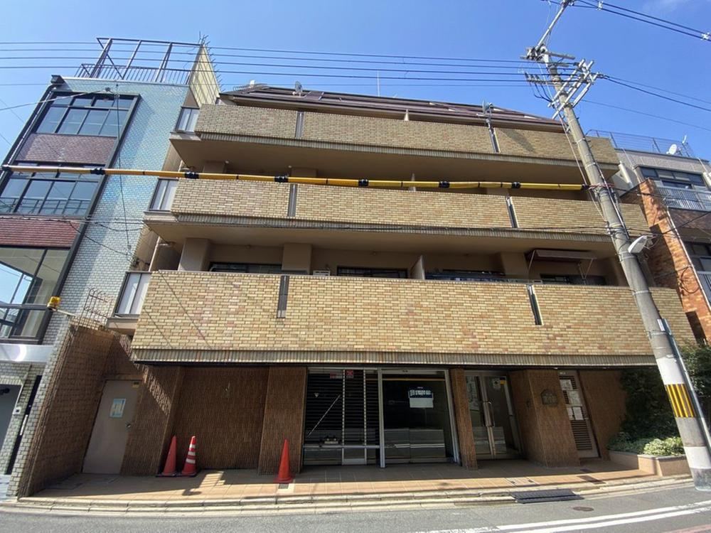 2LDK+S apartment in Nakagyo Ward, Kyoto - Photo 1