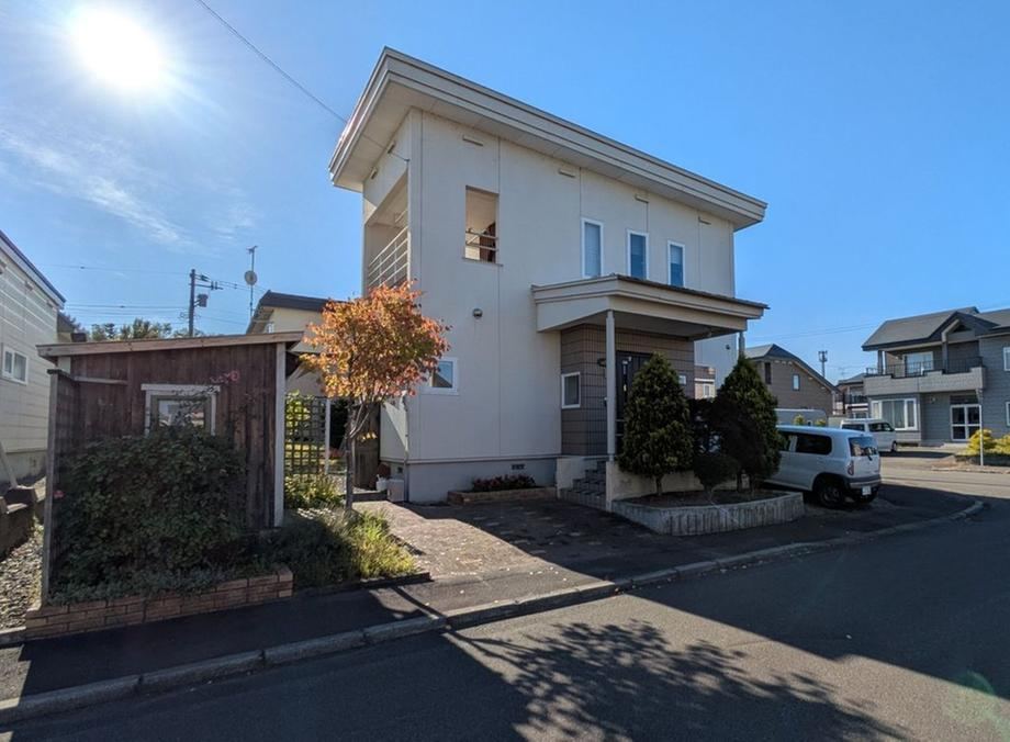 6LDK+S house in Asahikawa, Hokkaido - Photo 1