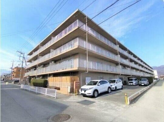 4LDK apartment in Kofu, Yamanashi - Photo 1