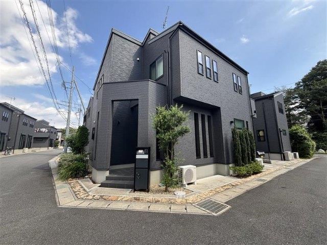 3LDK house in Kashiwa, Chiba - Photo 1