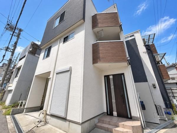 4LDK house in Nishinari Ward, Osaka - Photo 1