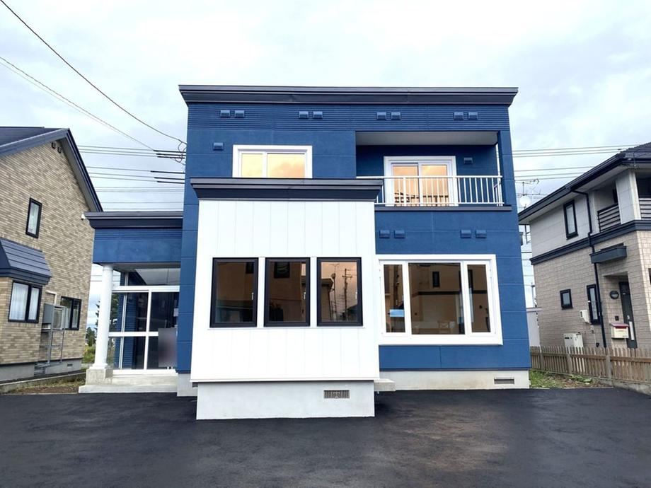 4LDK house in Eniwa, Hokkaido - Photo 1
