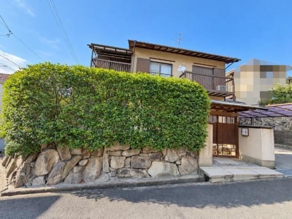 6LDK+S house in Neyagawa, Osaka - Photo 1