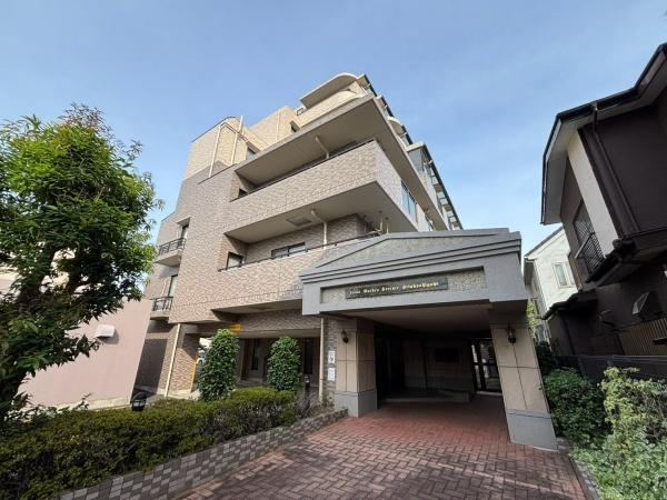 3LDK apartment in Koshigaya, Saitama - Photo 1