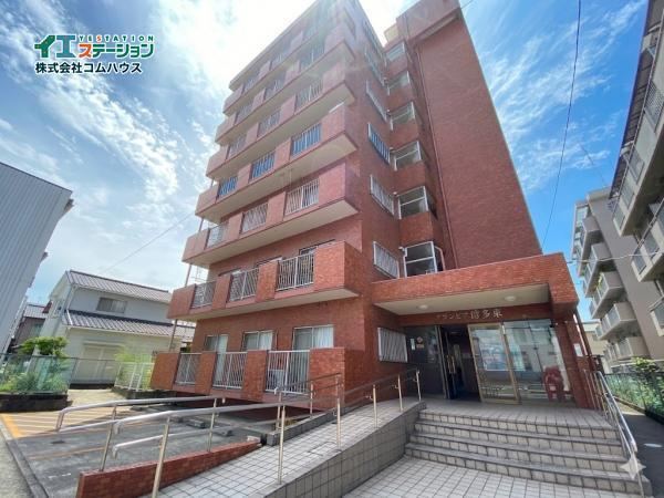4LDK apartment in Hakata Ward, Fukuoka - Photo 1