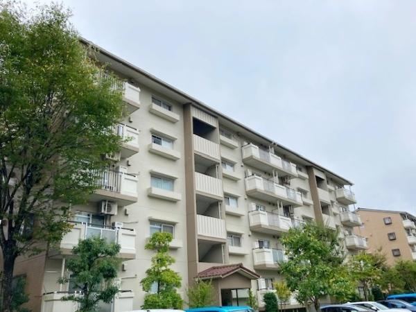 4LDK apartment in Inzai, Chiba - Photo 1