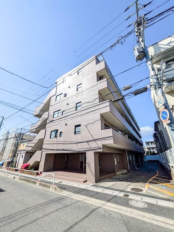 2LDK+S apartment in Urayasu, Chiba - Photo 1