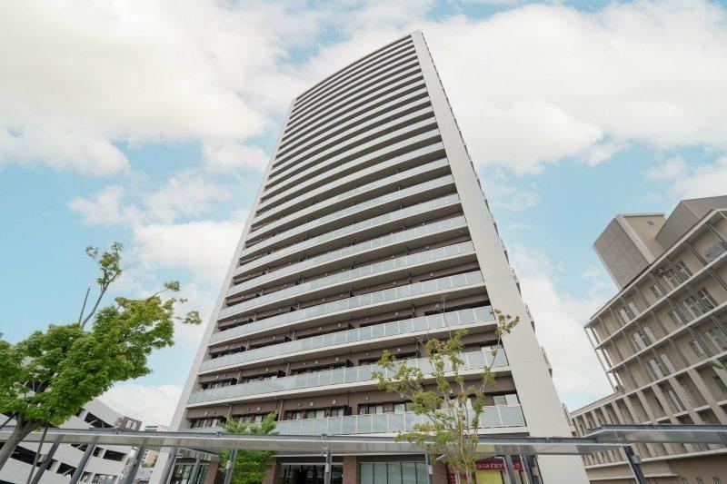 3LDK apartment in Takatsuki, Osaka - Photo 1