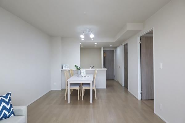 3LDK apartment in Nishinomiya, Hyogo - Photo 1