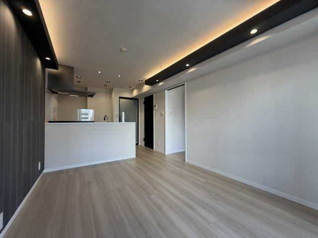 1LDK apartment in Shibuya Ward, Tokyo - Photo 1