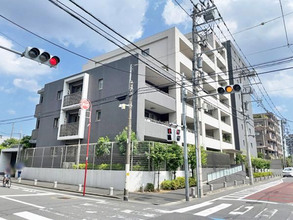 3LDK apartment in Ota Ward, Tokyo - Photo 1
