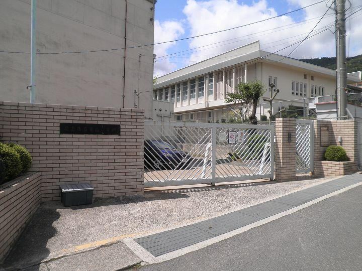 5LDK house in Asakita Ward, Hiroshima - Photo 1