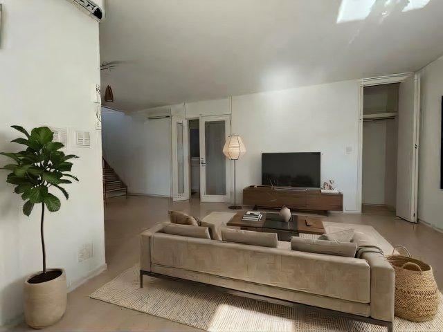 4LDK+S house in Chuo Ward, Sapporo, Hokkaido - Photo 1