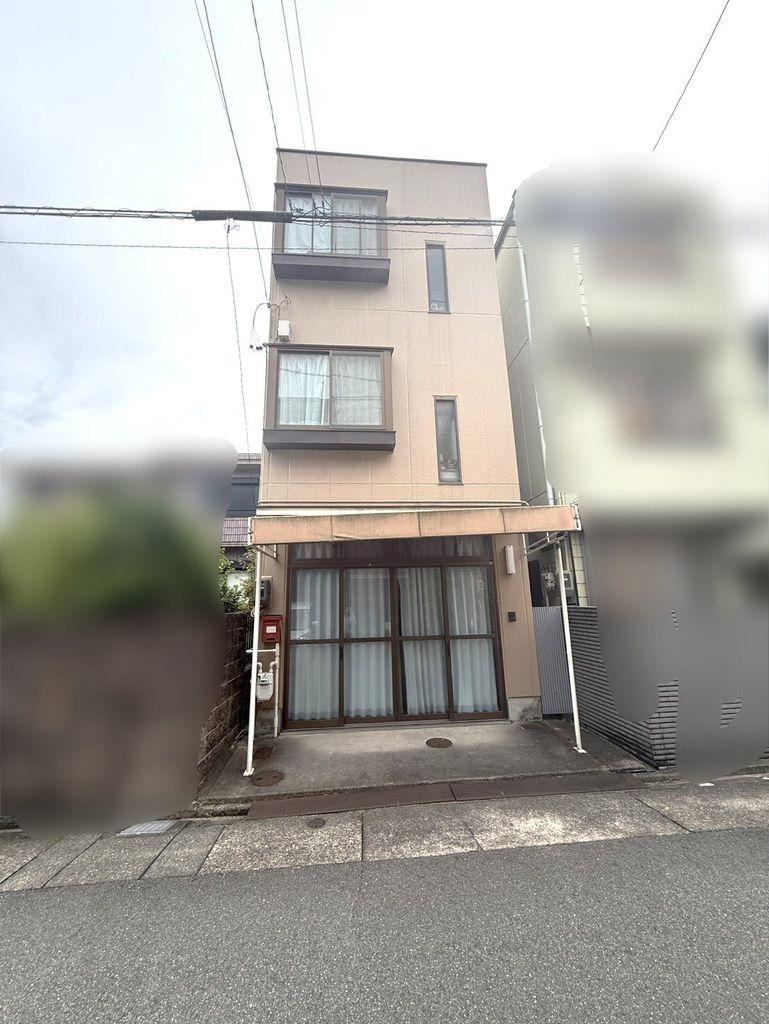 6DK house in Nakamura Ward, Nagoya, Aichi - Photo 1